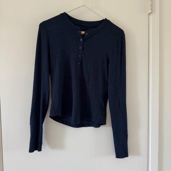 Lululemon Hold tight long sleeve Henley - NEW - Picture 3 of 6